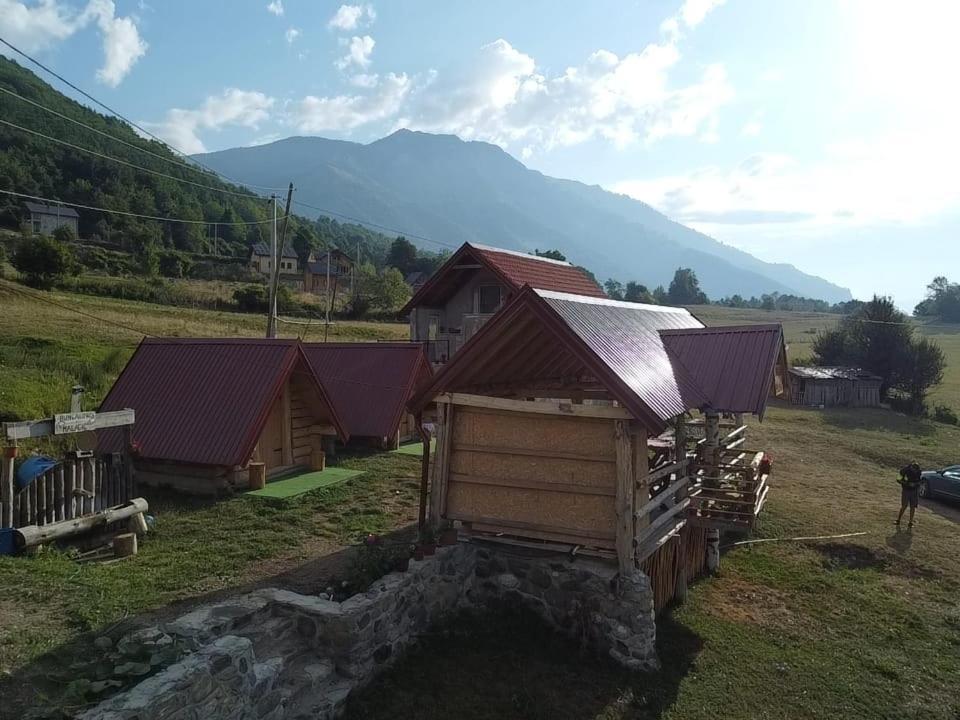Bungalows Malagic Gusinje Luaran gambar